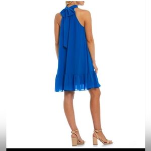 NWT Badgley Mischka Belle Dakota Dress Blue Size 0